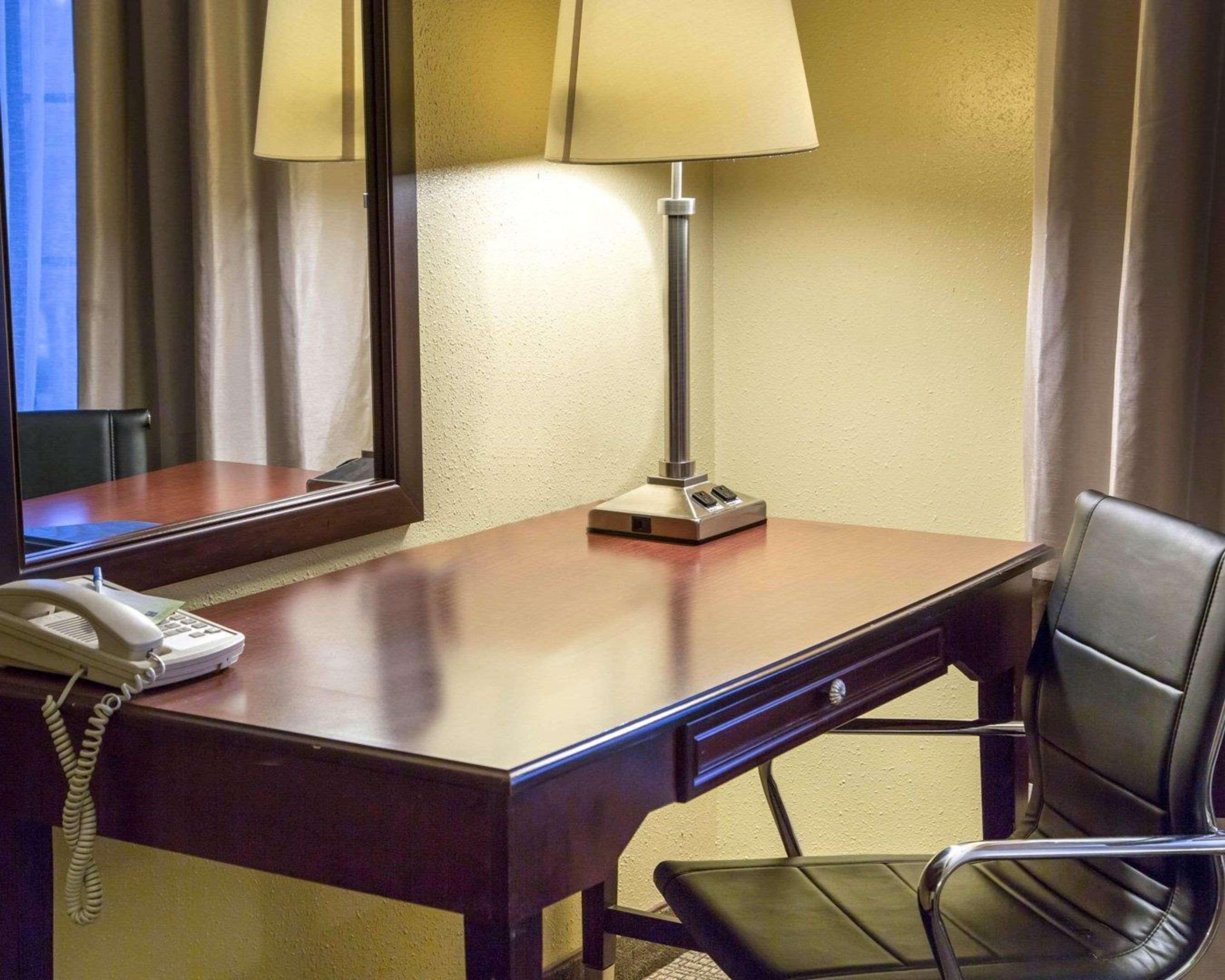 Hotel Comfort I-49