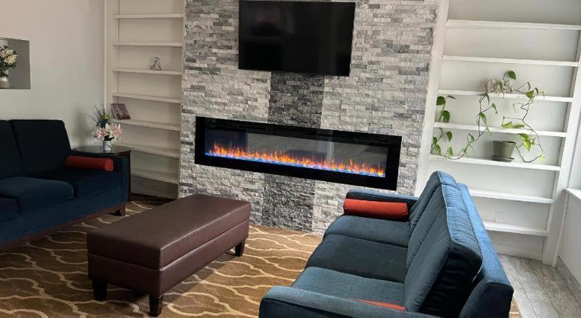Comfort I-49 Hotel
