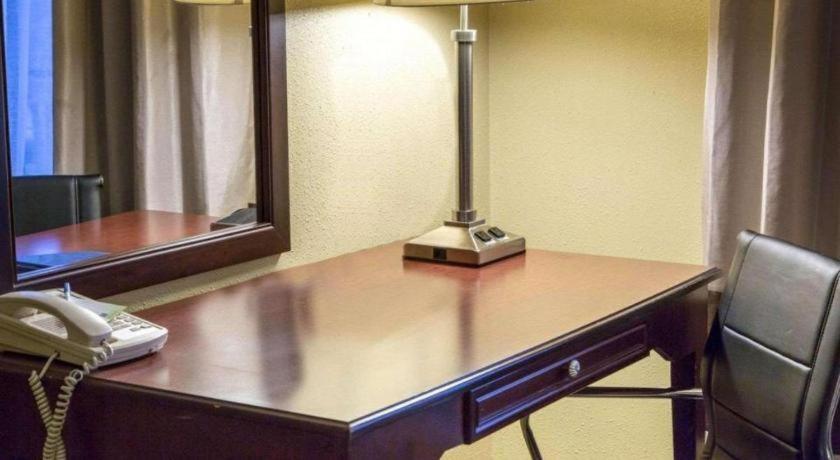 Comfort I-49 Hotel