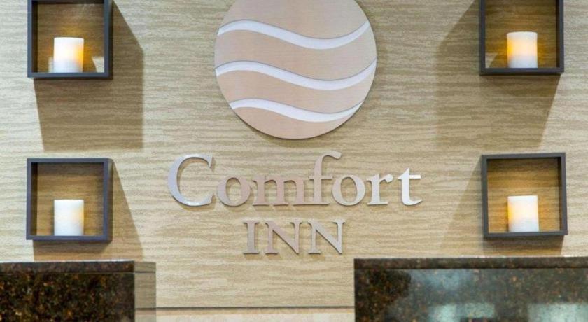 Comfort I-49 Hotel 2*
